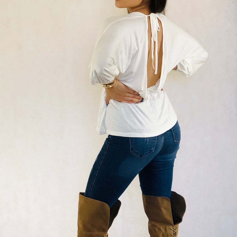 Cute white Low cut top ๐๐๐ - Picture 3 of 3